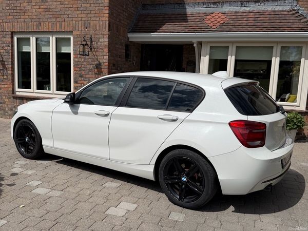 BMW 1-Series Hatchback, Petrol, 2012, White