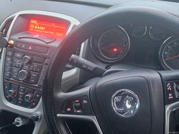 Vauxhall Astra Hatchback, Diesel, 2011, Grey