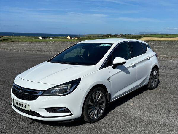 Opel Astra Hatchback, Diesel, 2016, White