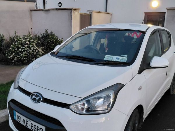 Hyundai i10 Hatchback, Petrol, 2015, White