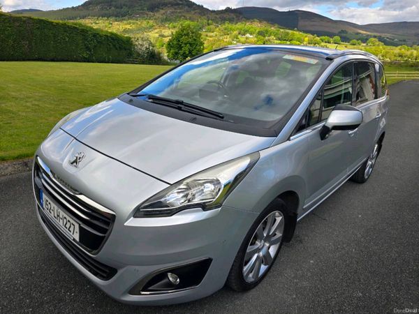 Peugeot 5008 MPV, Diesel, 2015, Silver