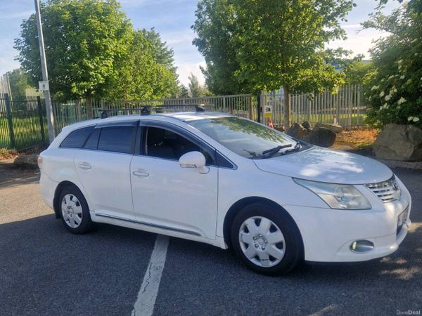 Toyota Avensis Estate, Diesel, 2010, White