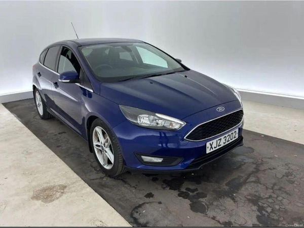 Ford Focus Hatchback, Petrol, 2015, Blue