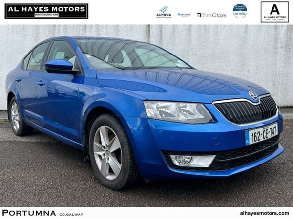 Skoda Octavia Saloon, Diesel, 2016, Blue