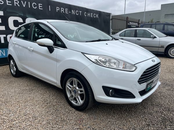 Ford Fiesta Hatchback, Petrol, 2014, White
