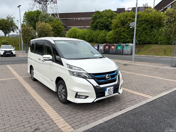 Nissan Serena MPV, Petrol, 2018, White