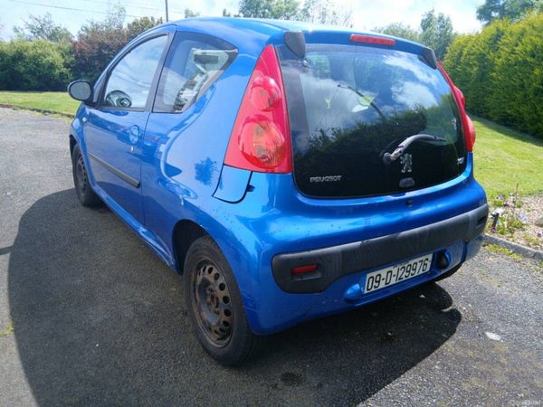 Peugeot 107 Hatchback, Petrol, 2009, Blue
