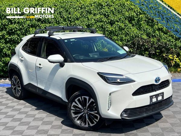 Toyota Yaris Cross Hatchback, Petrol Hybrid, 2022, White