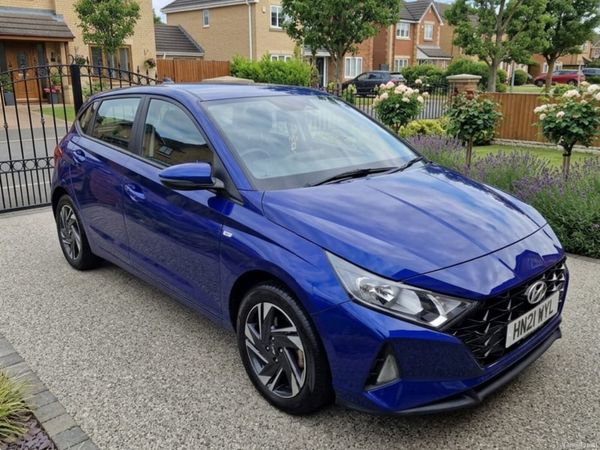 Hyundai i20 Hatchback, Petrol Hybrid, 2021, Blue