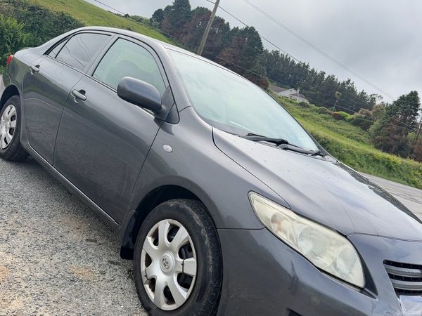 Toyota Corolla Saloon, Diesel, 2010, Grey