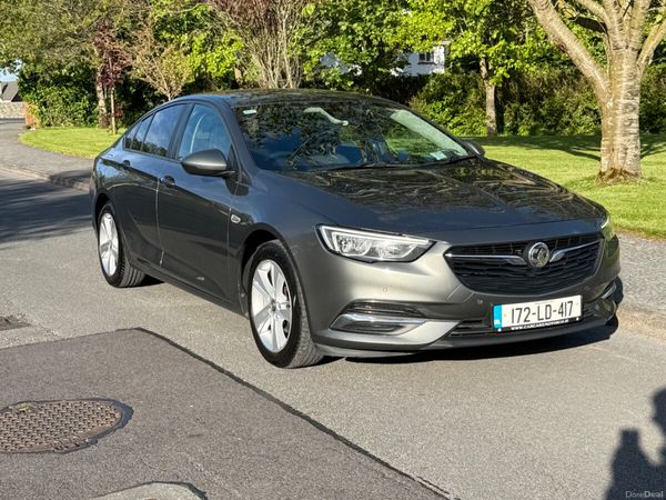 Vauxhall Insignia Hatchback, Diesel, 2017, Grey