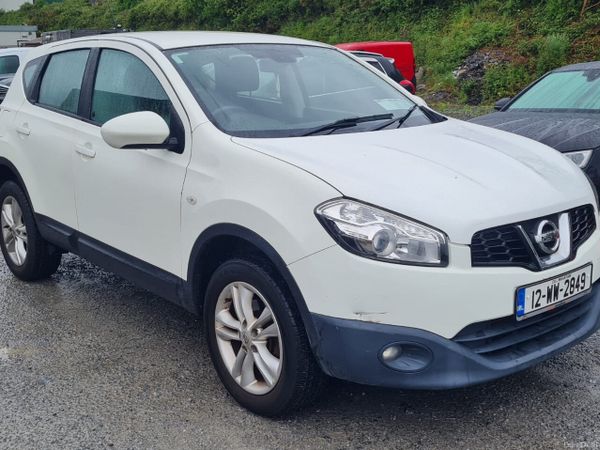 Nissan Qashqai Hatchback, Diesel, 2012, White