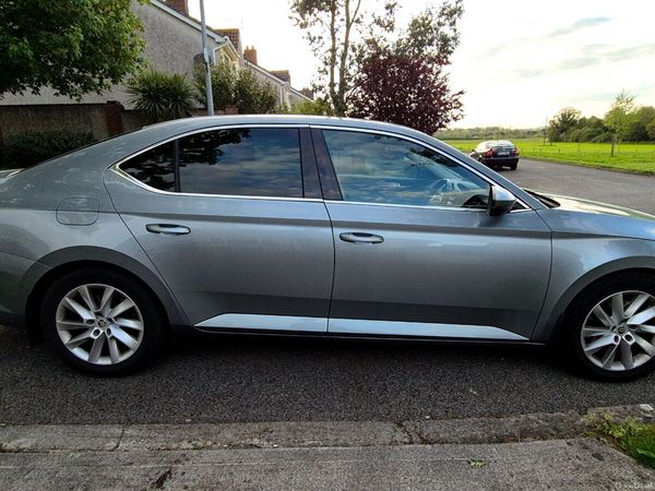 Skoda Superb Saloon, Diesel, 2016, Grey