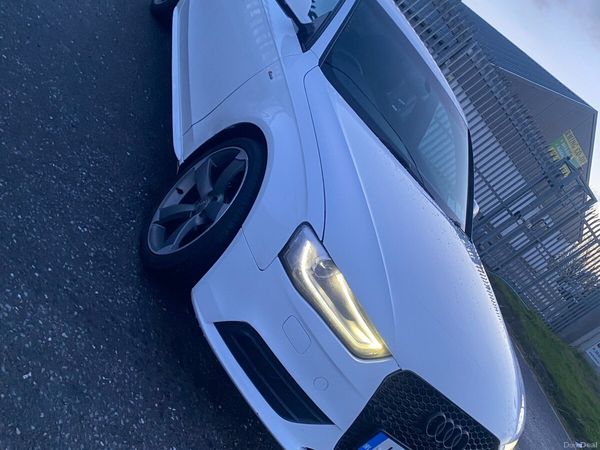 Audi A4 Saloon, Diesel, 2014, White