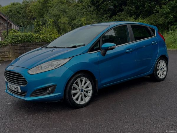 Ford Fiesta Hatchback, Petrol, 2016, Blue