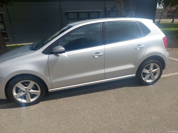 Volkswagen Polo Hatchback, Petrol, 2017, Silver