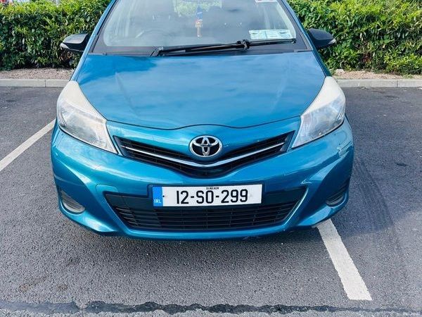 Toyota Yaris Hatchback, Petrol, 2012, Green