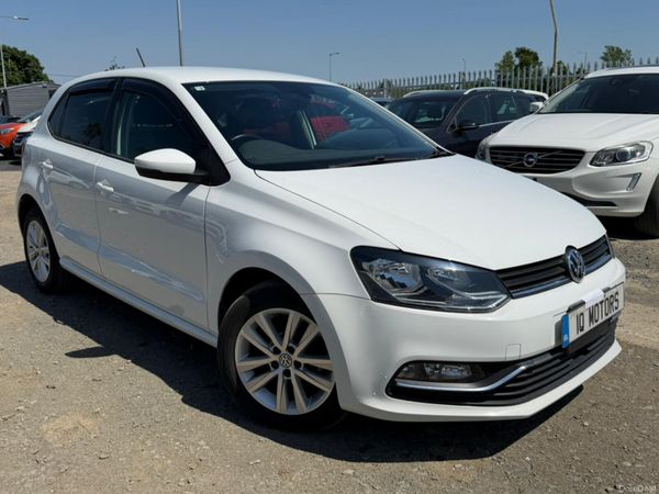 Volkswagen Polo Hatchback, Petrol, 2016, White