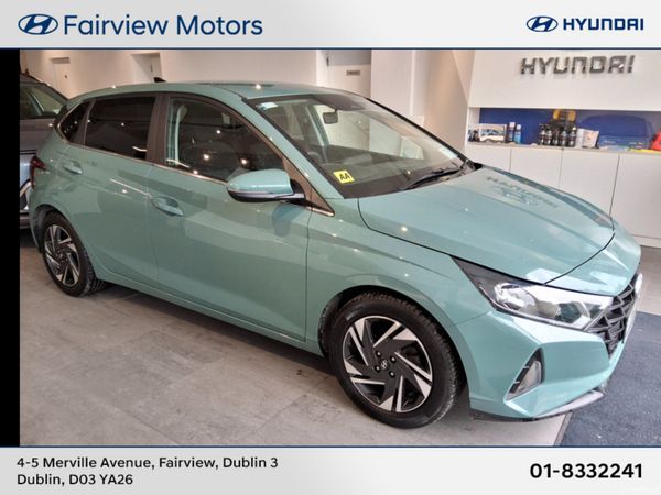 Hyundai i20 Hatchback, Petrol, 2023, Green