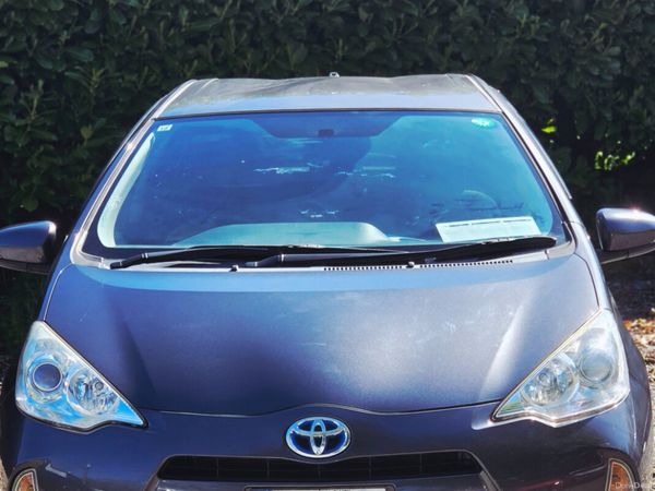 Toyota Aqua Hatchback, Petrol Hybrid, 2013, Brown