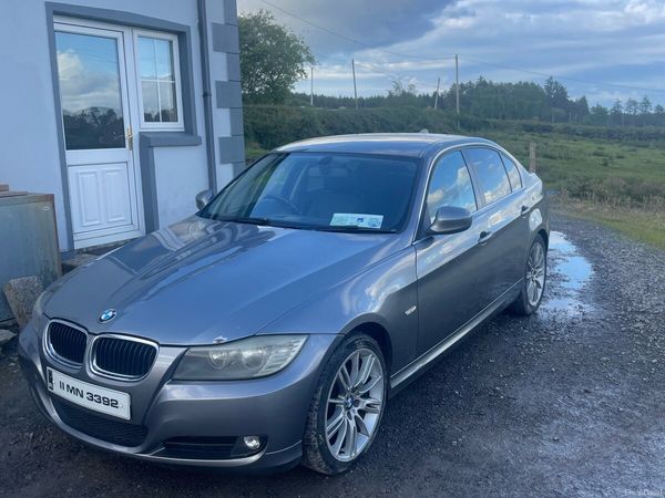 BMW 3-Series Saloon, Diesel, 2011, Grey