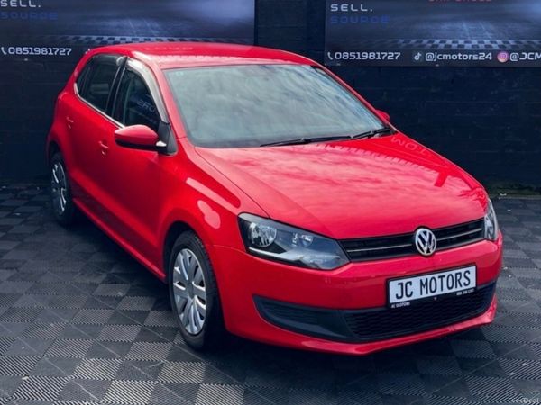 Volkswagen Polo Hatchback, Petrol, 2013, Red