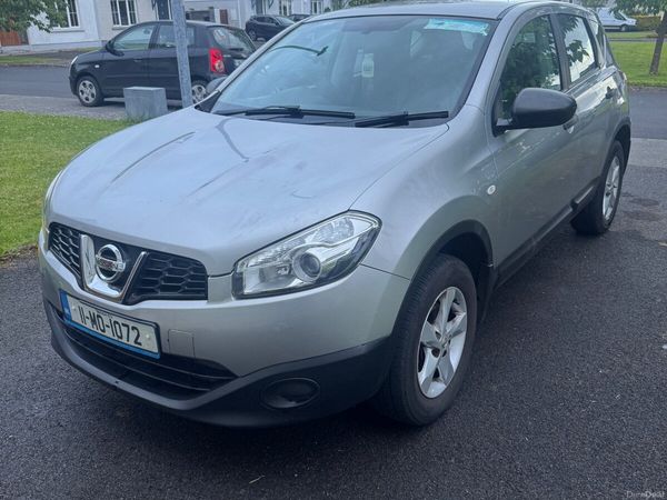 Nissan Qashqai Hatchback, Diesel, 2011, Silver