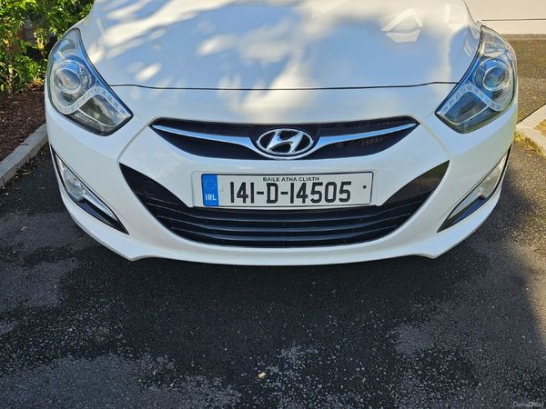 Hyundai i40 Estate/Jeep, Diesel, 2014, White