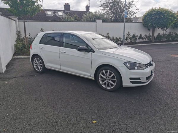 Volkswagen Golf Hatchback, Petrol, 2014, White