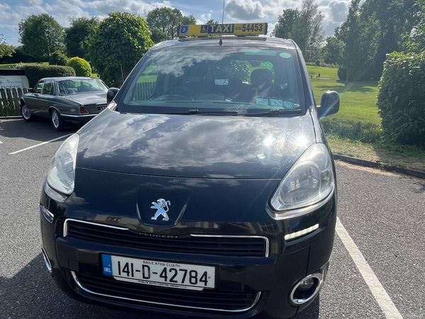 Peugeot Partner Tepee MPV, Diesel, 2014, Black