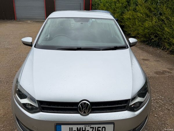 Volkswagen Polo Hatchback, Petrol, 2011, Silver