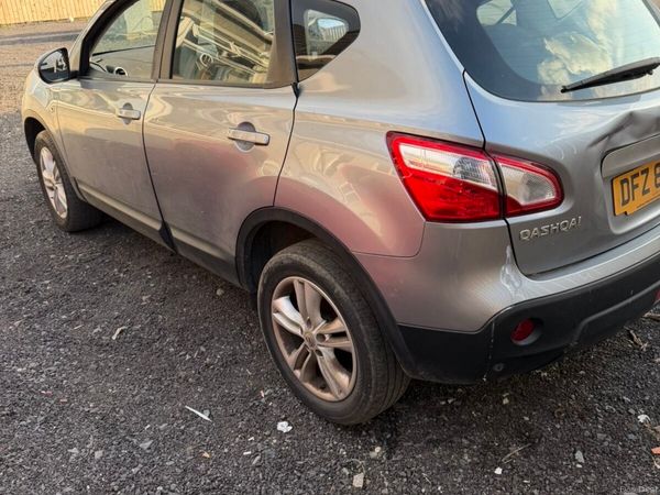 Nissan Qashqai SUV, Diesel, 2010, Grey