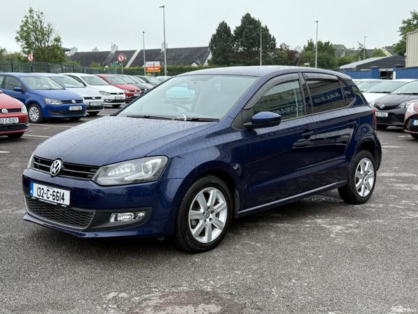 Volkswagen Polo Hatchback, Petrol, 2013, Blue