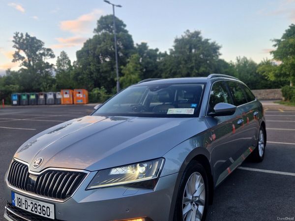 Skoda Superb Estate, Diesel, 2018, Grey