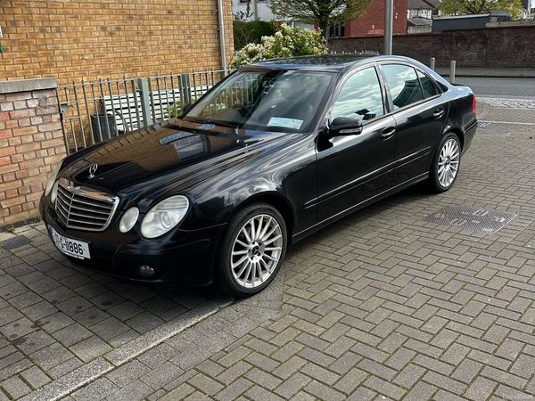 Mercedes-Benz E-Class Saloon, Diesel, 2007, Black