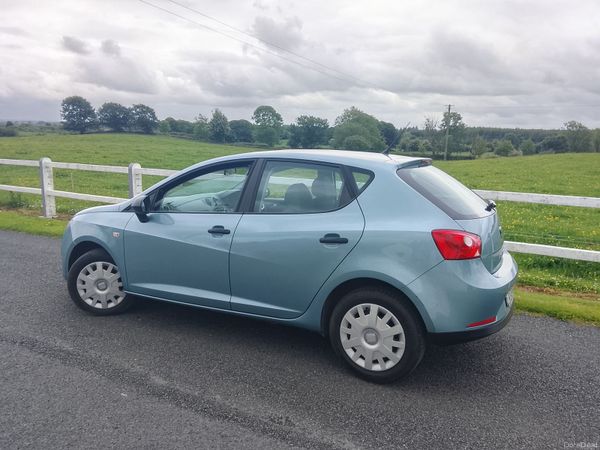 SEAT Ibiza Hatchback, Petrol, 2010, Blue