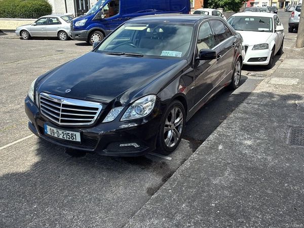 Mercedes-Benz E-Class Saloon, Diesel, 2009, Black