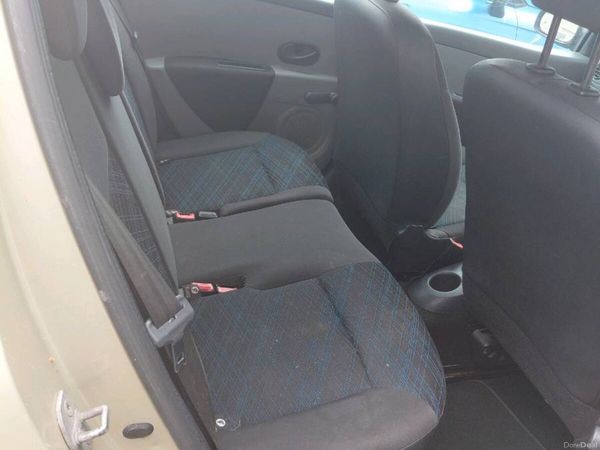 Renault Clio Hatchback, Petrol, 2006, Yellow