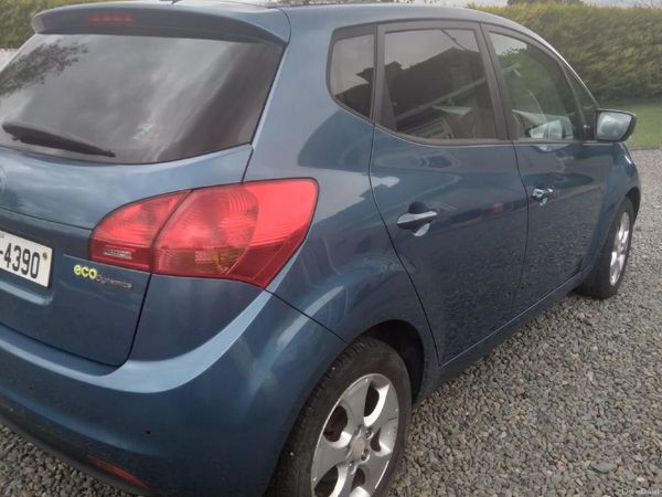 Kia Venga MPV, Diesel, 2012, Blue