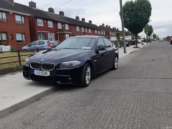 BMW 5-Series Saloon, Diesel, 2011, Blue