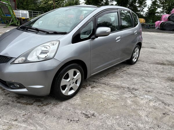 Honda Jazz Hatchback, Petrol, 2010, Grey