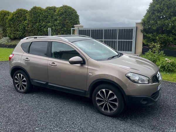 Nissan Qashqai Hatchback, Diesel, 2011, Beige