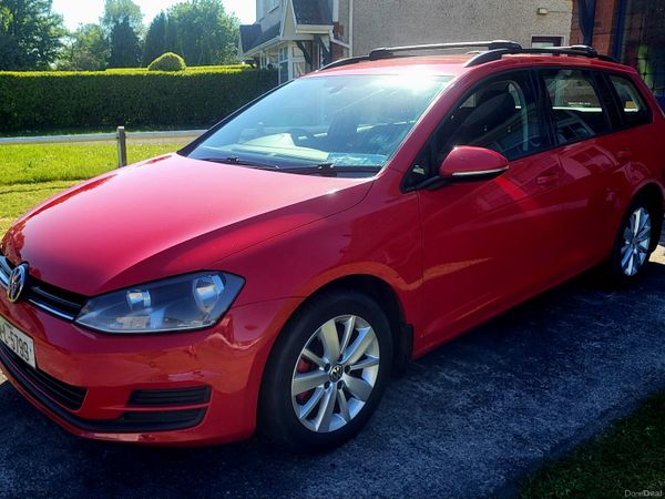 Volkswagen Golf Estate, Diesel, 2015, Red