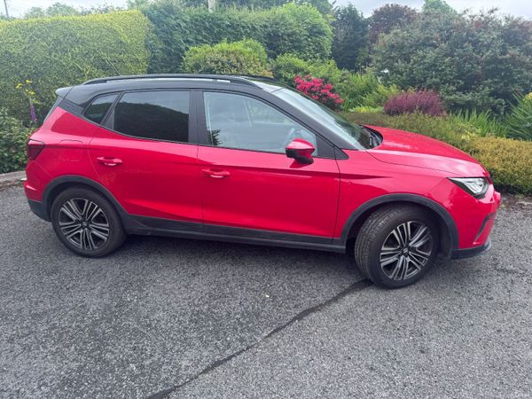 SEAT Arona SUV, Petrol, 2022, Red