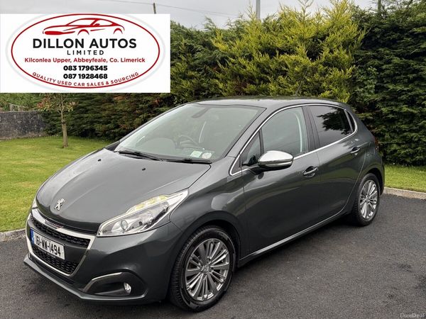 Peugeot 208 Hatchback, Petrol, 2016, Grey