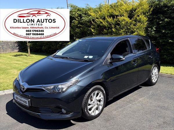 Toyota Auris Hatchback, Diesel, 2016, Grey