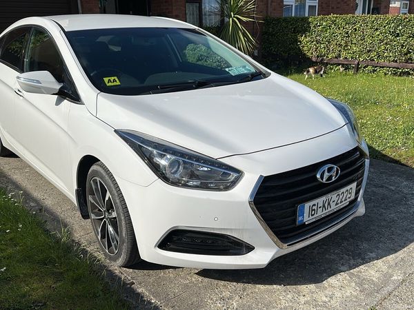Hyundai i40 Saloon, Diesel, 2016, White