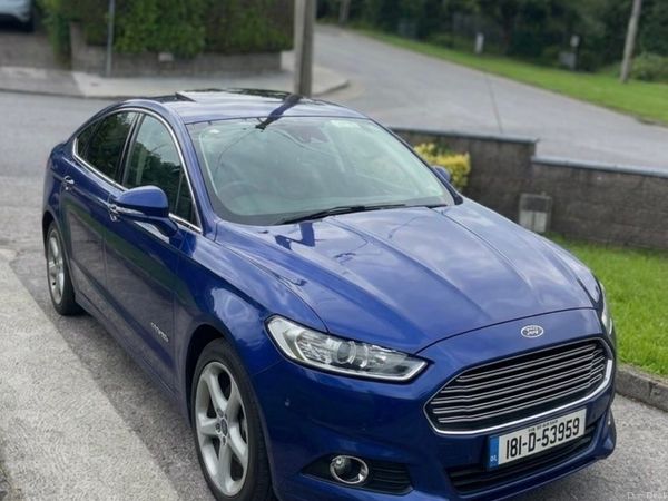 Ford Mondeo Saloon, Petrol Hybrid, 2018, Blue