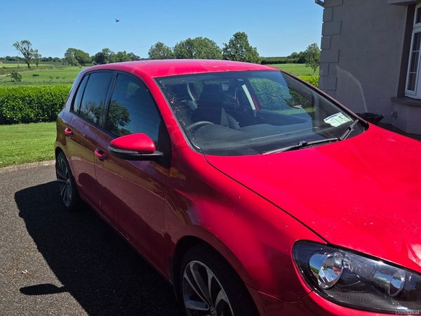 Volkswagen Golf Hatchback, Diesel, 2009, Red