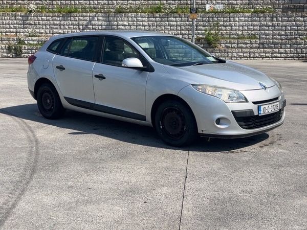 Renault Megane Estate, Diesel, 2010, Silver